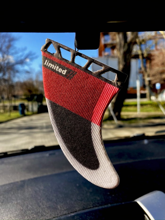 Air Freshener Fin Classic Red Fresh Surfing