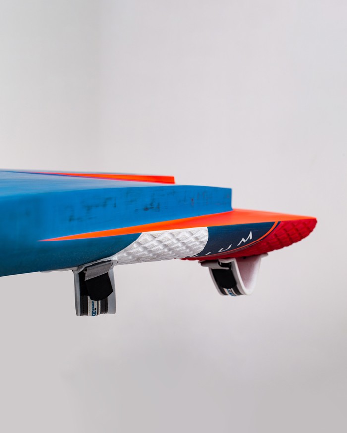Starboard Windsurf Foil Board MILLENNIUM Carbon Reflex 2024