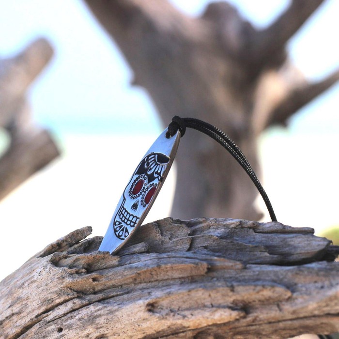 Silver+Surf Silber Schmuck Surfboard mit Totenkopf