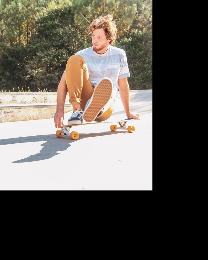 Flying Wheels Carving Skateboard 35 Tropical