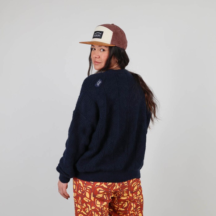 Oxbow Crew neck acrylic sweater. Q2PULLY