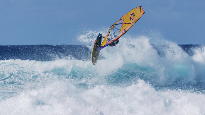 Duotone Windsurf Segel Super Hero - Sails 2025