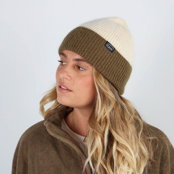 Oxbow Medium two-tone beanie.
