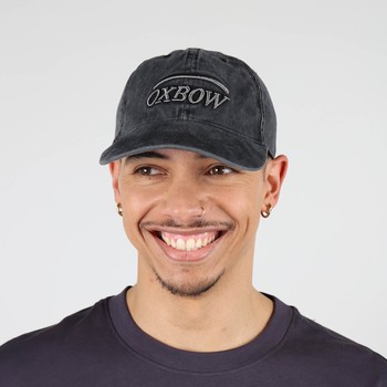 Oxbow Velvet cap with embroidery