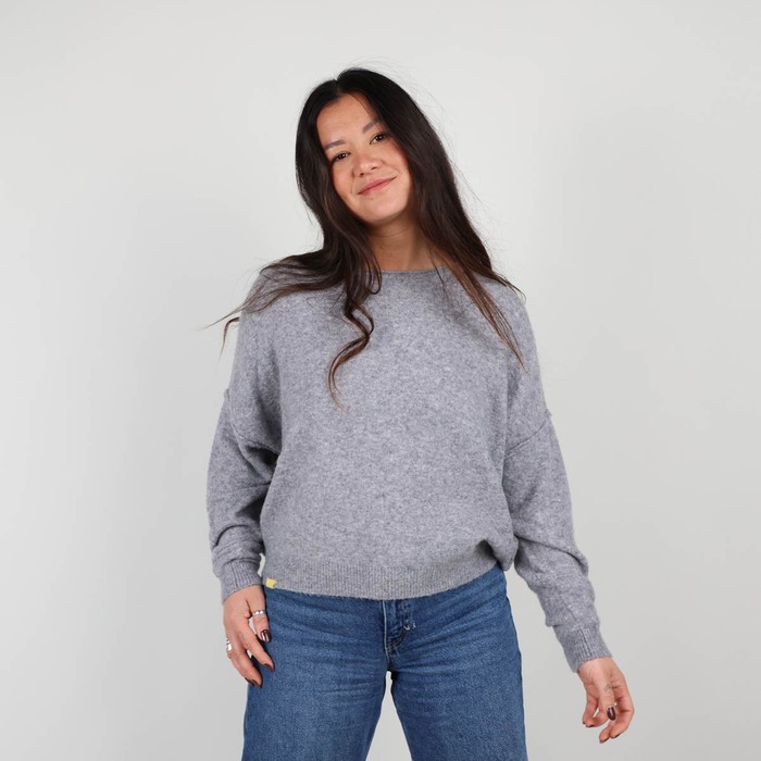 Oxbow Crew neck oversize cut acrylic sweater. Q2PETRA