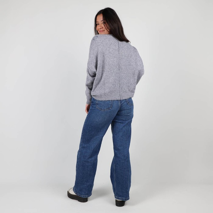 Oxbow Crew neck oversize cut acrylic sweater. Q2PETRA