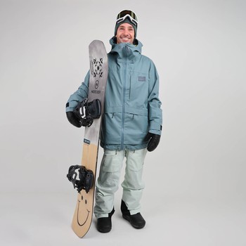 Oxbow Developed with our ambassadors, the SOULOR jacket meet the expectations of mountain lovers, on skis, a snowboard, with skins or an ice axe!! Recycled materials and European manufacturing for eco-responsibility, waterproof-breathable Sympatex® membrane, taped seams and durable water-repellent treatment for functionality. Everything is there ! Q2SOULOR