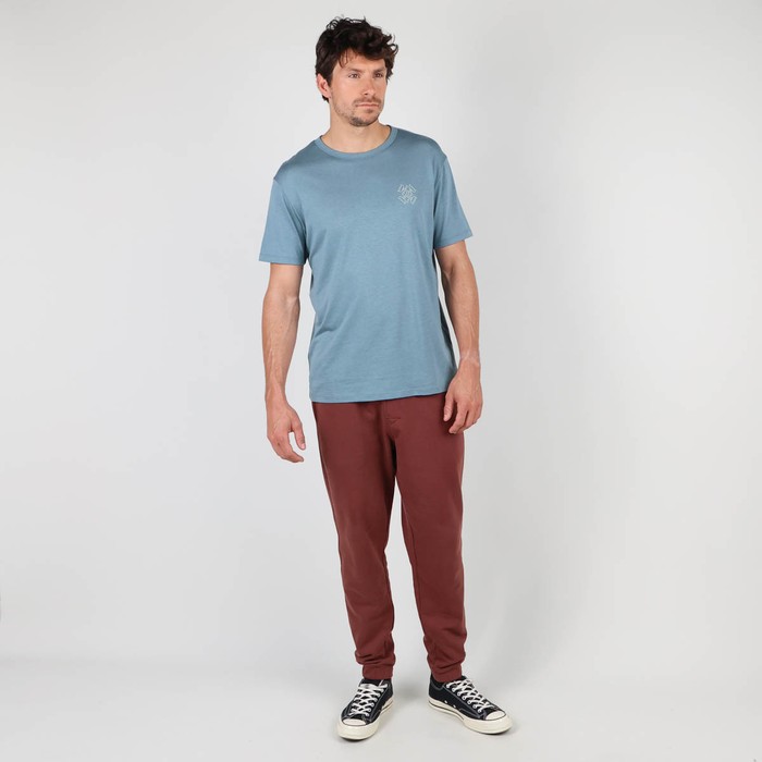 Oxbow The Tencel fiber of this t-shirt, made in Europe, will bring you comfort and fluidity. This natural fiber from wood pulp has breathable and anti-bacterial properties, in addition to being super soft. To try it is to adopt it. Q2AUMAR