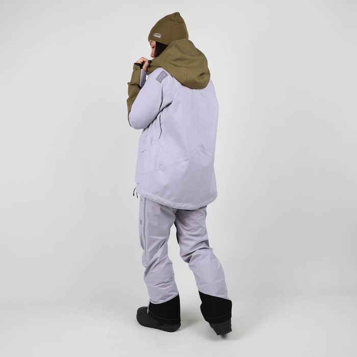 Oxbow Developed with our ambassadors, the FORQUETA jacket meet the expectations of mountain lovers, on skis, a snowboard, with skins or an ice axe!! Recycled materials and European manufacturing for eco-responsibility, waterproof-breathable Sympatex® membrane, taped seams and durable water-repellent treatment for functionality. Everything is there ! Q2FORQUETA