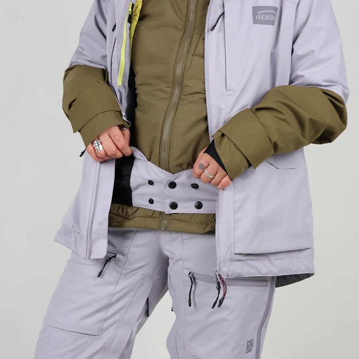 Oxbow Developed with our ambassadors, the FORQUETA jacket meet the expectations of mountain lovers, on skis, a snowboard, with skins or an ice axe!! Recycled materials and European manufacturing for eco-responsibility, waterproof-breathable Sympatex® membrane, taped seams and durable water-repellent treatment for functionality. Everything is there ! Q2FORQUETA