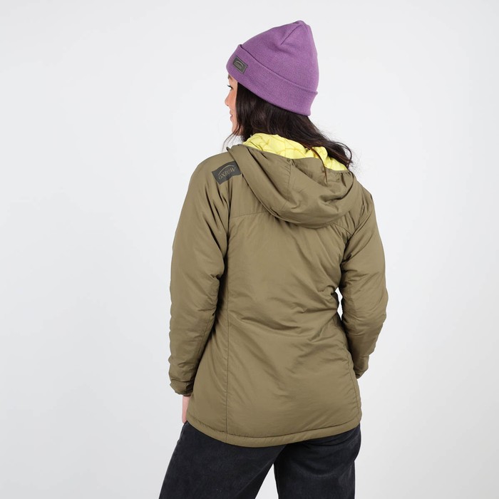 Oxbow The BATOUA jacket is made in Europe, with a Primaloft® Black eco lining for more warmth and breathability. Its packable to carry it everywhere. Q2BATOUA