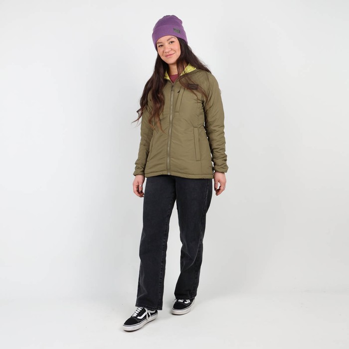 Oxbow The BATOUA jacket is made in Europe, with a Primaloft® Black eco lining for more warmth and breathability. Its packable to carry it everywhere. Q2BATOUA