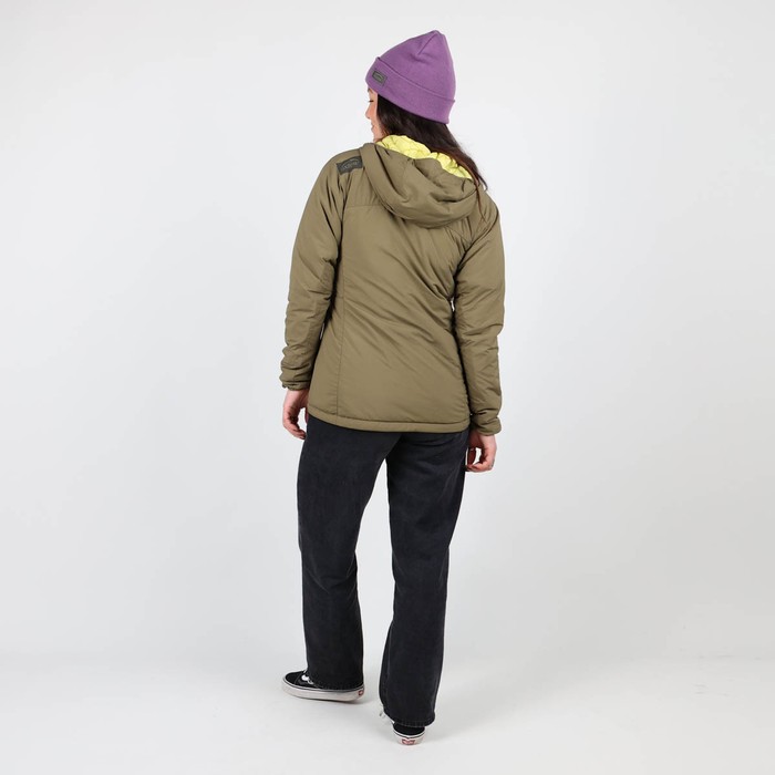 Oxbow The BATOUA jacket is made in Europe, with a Primaloft® Black eco lining for more warmth and breathability. Its packable to carry it everywhere. Q2BATOUA
