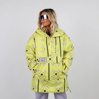 Oxbow This pop over technical jacket features the iconic Four Flowers print. The MARTIN jacket is made of recycled materials. European manufacturing for eco-responsibility, waterproof-breathable Sympatex® membrane, taped seams and durable water-repellent treatment for functionality. Everything is there ! Q2MARTIN