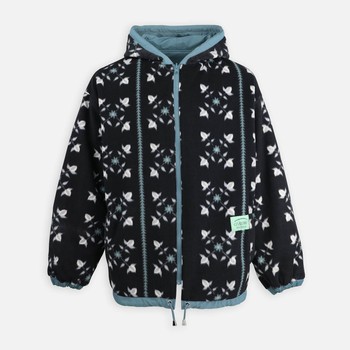 Oxbow The reversible ERIC jacket is inspired by our 90s collections with its iconic Four Flowers lining. Crafted in France and with a polar fleece lining, it will be perfect to wear on the cold winter days. Q2ERIC