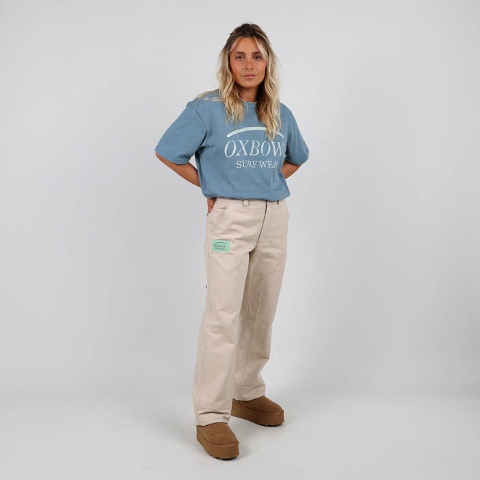 The VINCENT pants are made in France with a french twill fabric. Its vintage look is inspired by the DNA of Oxbow from the 90s. Q2VINCENT