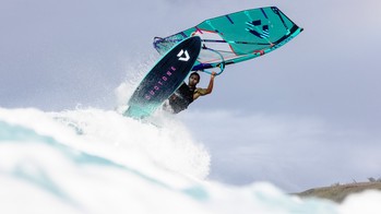 Duotone Windsurf Segel Super Hero - Sails 2025