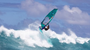 Duotone Windsurf Segel Super Hero - Sails 2025