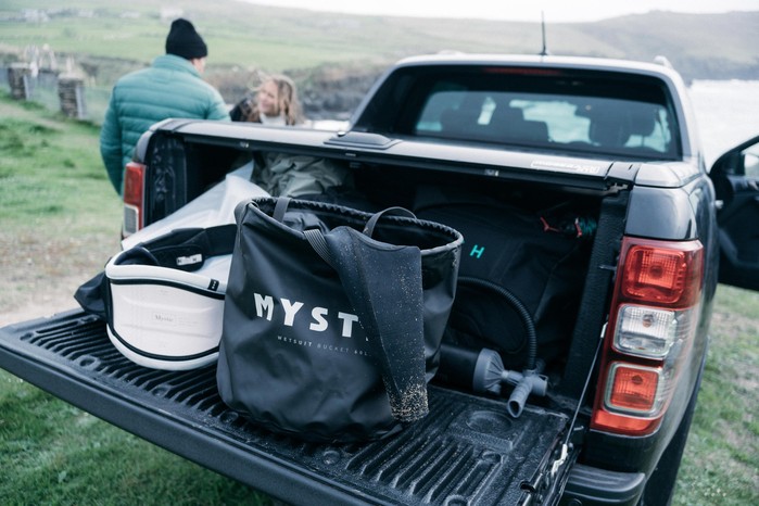 Mystic Happy Hour Wetsuit Changing Bucket